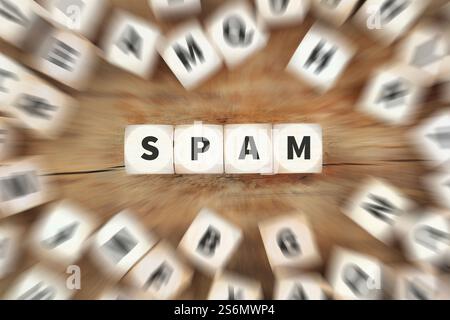 posta indesiderata lettera di spam posta indesiderata cubo di posta elettronica idea di business Foto Stock