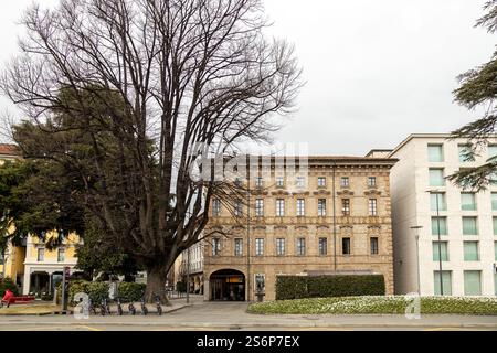 Lugano, Svizzera - 22 dicembre 2024: Facciata storica della Banca della Svizzera Italiana - BSI - edificio Foto Stock