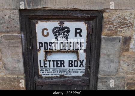 England, Kent, Penshurst, Historical Vintage Post Office Letter Box Foto Stock