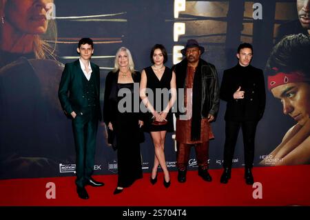 Andrew Ibach, Joanna Cassidy, Luise Großmann, Ving Rhames und Scott Monahan bei der Premiere des Kinofilms Uppercut im Kino in der Kulturbrauerei. Berlino, 17.01.2025 *** Andrew Ibach, Joanna Cassidy, Luise Großmann, Ving Rhames e Scott Monahan alla prima del lungometraggio Uppercut al cinema nella Kulturbrauerei Berlin, 17 01 2025 foto:XA.xBuggex/xFuturexImagex uppercut 5172 Foto Stock
