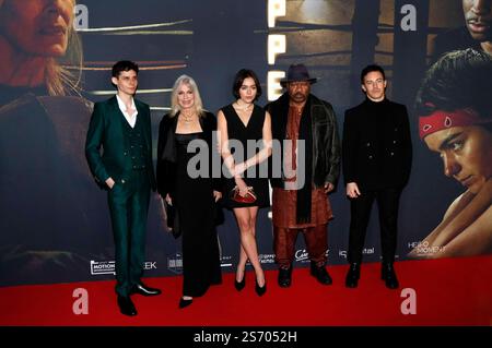 Andrew Ibach, Joanna Cassidy, Luise Großmann, Ving Rhames und Scott Monahan bei der Premiere des Kinofilms Uppercut im Kino in der Kulturbrauerei. Berlino, 17.01.2025 *** Andrew Ibach, Joanna Cassidy, Luise Großmann, Ving Rhames e Scott Monahan alla prima del lungometraggio Uppercut al cinema nella Kulturbrauerei Berlin, 17 01 2025 foto:XA.xBuggex/xFuturexImagex uppercut 5175 Foto Stock