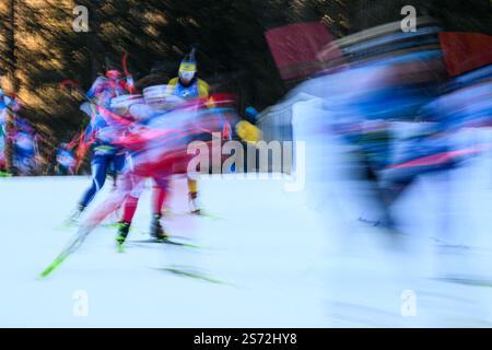 RUHPOLDING, GERMANIA - 18 GENNAIO 2025: - Staffetta femminile, BMW IBU World Cup 2025. Solo per uso editoriale. La rivendita o la distribuzione sono vietate. Foto Stock