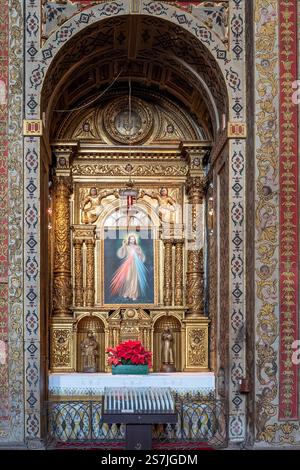 Squisita decorazione nella chiesa di San Giovanni Evangelista del Collegio dei Gesuiti di Funchal (Igreja de São João Evangelista do Colégio do Funchal), Madeira Foto Stock