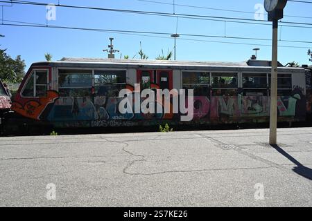 Dalla stazione ferroviaria di Pompei alle rovine di Pompei, patrimonio dell'umanità dell'UNESCO Foto Stock