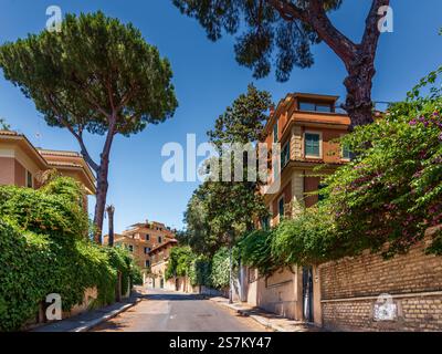 Edifici sul colle Aventino, Roma, Italia Foto Stock