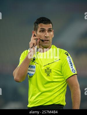 Barcelos, Guimaraes, Portogallo. 19 gennaio 2025. FABIO VERISSIMO arbitro della partita vista durante la partita della Liga Portugal Betclic 2024/25 tra Gil Vicente FC e FC Porto all'Estadio Cidade de Barcelos 19, gennaio 2025 a Barcelos, Portogallo. Crediti: ZUMA Press, Inc./Alamy Live News Foto Stock