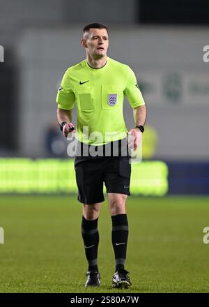 Joie Stadium, Manchester, Inghilterra, 16 gennaio 2025. L'arbitro Dean Whitestone durante la partita del quarto turno della fa Youth Cup tra Manchester City e Millwall al Joie Stadium di Manchester, Inghilterra. (Immagine di credito: ©Cody Froggatt/Alamy Live News) Foto Stock