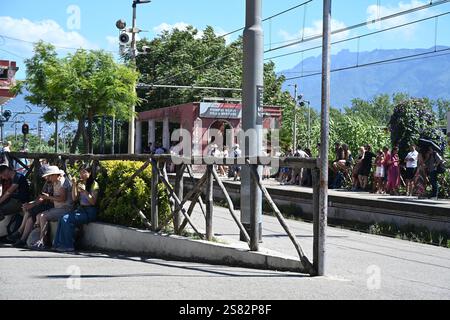 Dalla stazione ferroviaria di Pompei alle rovine di Pompei, patrimonio dell'umanità dell'UNESCO Foto Stock