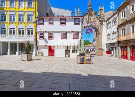 Arco della porta nuova (Arco da porta Nova), Braga, provincia di Minho, Portogallo Foto Stock