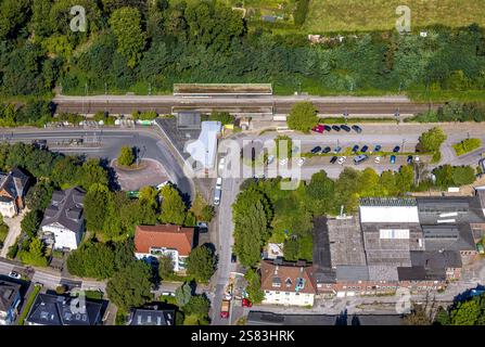 Vista aerea, stazione centrale con piattaforma, edificio con piazzale e parcheggio, Gevelsberg, zona della Ruhr, Renania settentrionale-Vestfalia, Germania Foto Stock