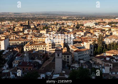 Skyline di Granada al mattino presto, Granada, Andalusia, Spagna Foto Stock