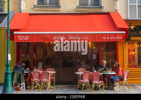 Terrazza del ristorante Little Italy in Rue Montorgueil, Parigi, Francia Foto Stock