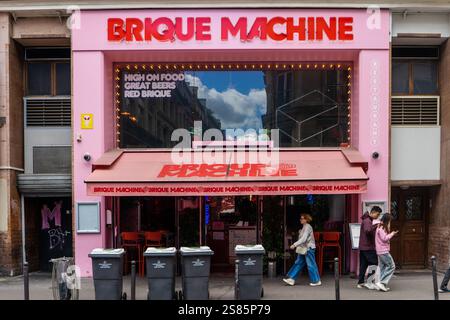 Ristorante Brique Machine in Rue Montmartre, Parigi, Francia Foto Stock