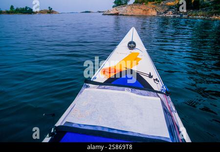 Kayak nell'arcipelago di Stoccolma Foto Stock