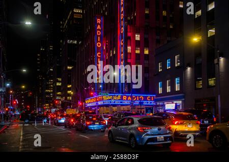 New York, USA - 15 maggio 2024: Times Square di notte, USA Foto Stock