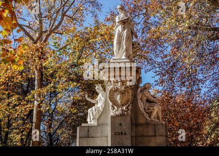 Il Monumento alla Repubblica di Cuba è una statua notevole nel Parco El Retiro, Madrid, Spagna. (Monumento a la República de Cuba) Foto Stock