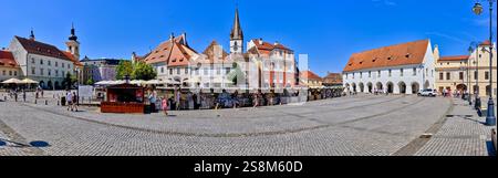 Piazza piccola (Piata Mic) a Sibiu, Romania Foto Stock