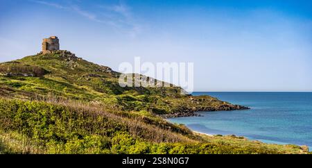 Halbinsel Sinis mit historischen Ruinen, area archeologica di Tharros Archäologisches Museum, Calette di Mare morto (su Siccu), Meer und Küstenstreife Foto Stock