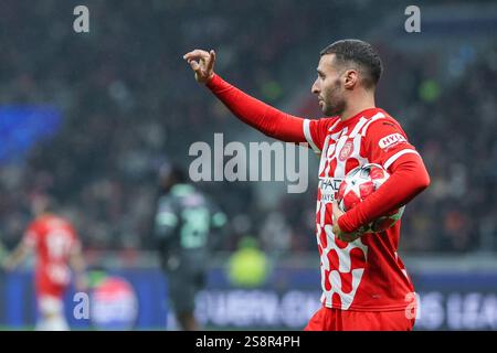 Milano, Italia. 22 gennaio 2025. Abel Ruiz di Girona FC gesti durante la fase di UEFA Champions League 2024/25 League - partita di calcio 7 tra AC Milan e Girona FC allo stadio San Siro credito: dpa/Alamy Live News Foto Stock