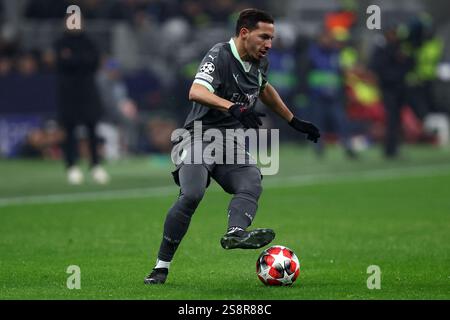 Milano, Italia. 22 gennaio 2025. Ismael Bennacer dell'AC Milan in azione durante la fase MD7 di UEFA Champions League 2024/25 tra AC Milan e Girona FC allo Stadio Giuseppe Meazza tra AC Milan e 22 gennaio 2025 a Milano. Crediti: Marco Canoniero/Alamy Live News Foto Stock
