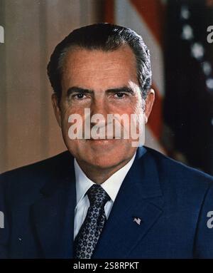 Richard Milhous Nixon (1913 - 1994), il trentasettesimo Presidente degli Stati Uniti, che serve da 1969 fino al 1974. Ha rassegnato le dimissioni dalla carica, solo il presidente degli Stati Uniti a farlo. Egli aveva precedentemente servito come la trentaseiesima Vice Presidente degli Stati Uniti dal 1953 al 1961, e prima che come un U.S. Rappresentante e anche il senatore dalla California. Foto Stock