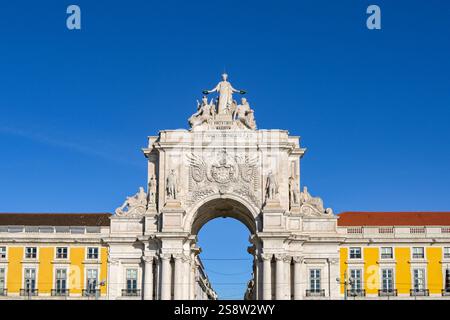 Lisbona, Portogallo, Europa - 13 gennaio 2025: Vista panoramica dell'Arco di Rua Augusta a Lisbona Foto Stock