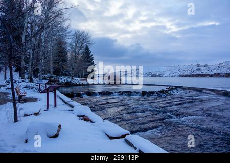 Parco statale di Giant Springs innevato nel Montana Foto Stock