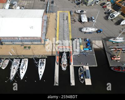 Vista aerea di un porticciolo di Almere Poort, Paesi Bassi Foto Stock
