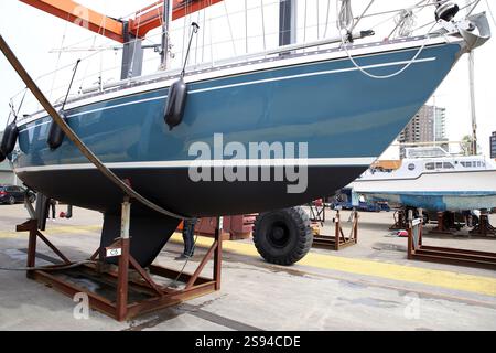 Vista su un porticciolo di Almere Poort, Paesi Bassi Foto Stock