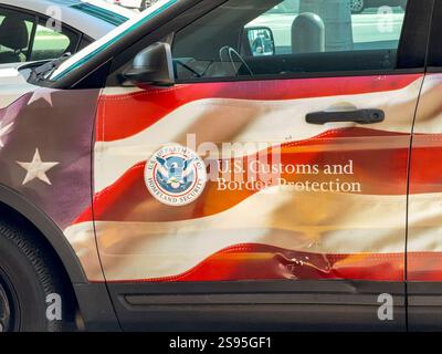 Miami, Florida, Stati Uniti - 4 gennaio 2024: Veicolo utilizzato dalla dogana e dalla protezione delle frontiere degli Stati Uniti, che fa parte del Dipartimento per la sicurezza interna degli Stati Uniti Foto Stock