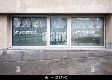 Organizzazione governativa CPAS per il benessere pubblico e Mediatore per l'energia e i debiti, centro di Bruxelles, Belgio, 24 GENNAIO 2025 Foto Stock