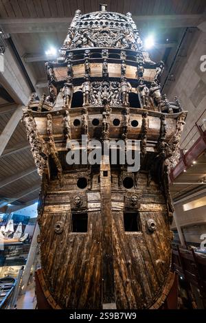 Stoccolma, Svezia: 1 agosto 2024: Interno del Museo Vasa di Stoccolma, Svezia. Il museo Vasa riceve 1,4 milioni di visitatori all'anno. Foto Stock