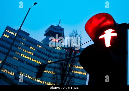 L'edificio della stazione radiofonica e televisiva pubblica RBB Rundfunk Berlin Brandenburg si trova a Berlino, in Germania, il 21 gennaio 2025. (Foto di Emmanuele Contini/NurPhoto) Foto Stock
