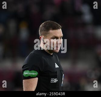 Tynecastle Park Edinburgh.Scotland.UK 25 gennaio 25 partita di premiership William Hill. Hearts vs Kilmarnock arbitro John Beaton Foto Stock