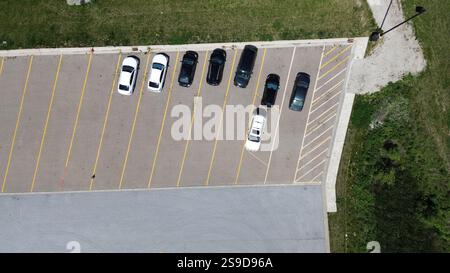 Parcheggio, magazzino, logistica, stoccaggio, trasporto, distribuzione, catena di approvvigionamento Foto Stock