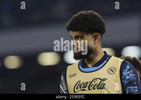 Il centrocampista danese del Napoli Philip Billing guarda durante la partita di serie A tra il Napoli e la Juventus allo stadio Diego Armando Maradona di Napoli, il 25 gennaio 2025. Foto Stock