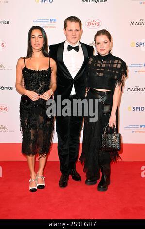 Gizem Emre, Max von der Groeben und Jella Haase beim 49. Deutschen Filmball 2025 im Hotel Bayerischer Hof. München, 25.01.2025 Foto Stock