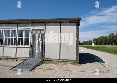 Ingresso alla capanna dei prigionieri, al Memoriale del campo di concentramento di Dachau, Dachau, Baviera, Germania. Foto Stock