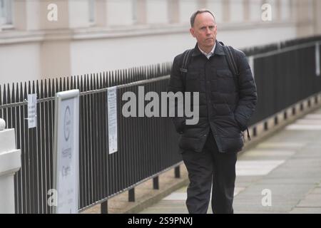 Londra, Regno Unito. 27 gennaio 2025. Nella foto: Darius Hughes - Direttore generale di moderna Biotech UK arriva all'inchiesta Covid-19 presso Dorland House, Covid Inquiry Hearing Centre. Credito: Justin ng/Alamy Live News. Foto Stock