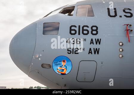 Boeing C-17A Globemaster III '06-6168', Farnborough International Airshow, Hampshire, Inghilterra, Regno Unito Foto Stock