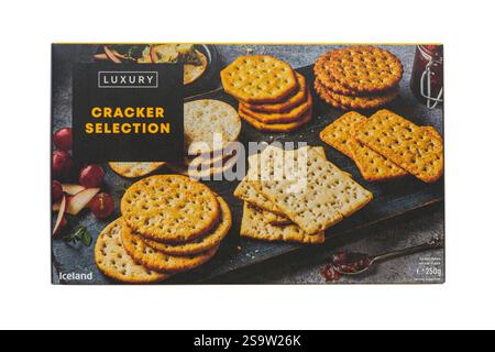 Selezione di Cracker di lusso dall'Islanda isolata su sfondo bianco Foto Stock