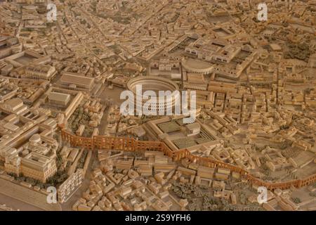 Modello della Roma imperiale di I. Gismondi (1933-1955). Ricostruire la città nell'età di Costantino, III secolo. Sclale di 1: 250. Il Museo di Rom Foto Stock