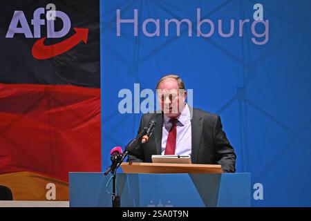 Dirk Nockemann, AFD Hamburg, spricht in der Heimfelder Friedrich-Ebert-Halle vor 650 Anhängern unter dem motto Hart für Hamburg . Dirk Nockemann spricht in der Heimfelder Friedrich-Ebert-Halle, Hamburg-Heimfeld Hamburg Deutschland Friedrich-Ebert-Halle *** Dirk Nockemann, AFD Hamburg, parla nella Heimfeld Friedrich Ebert Halle di fronte a 650 sostenitori con il motto Hart für Hamburg Dirk Nockemann parla nella Heimfeld Friedrich Ebert Halle, Hamburg Heimfeld Halle, Hamburg Heimfeld Hamburg Heimfeld Hamburg Heimfeld Friedrich Ebert Halle, Hamburg Heimfeld Amburgo Heimfeld Amburgo Foto Stock
