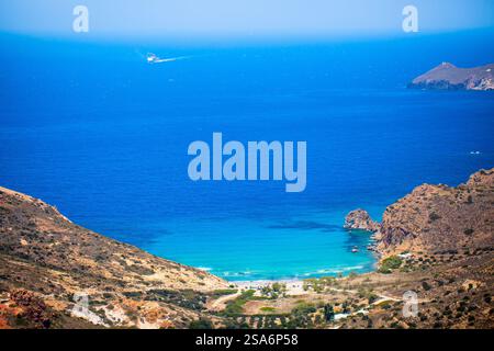 Paesaggio mozzafiato dell'isola di Milos in Grecia Foto Stock