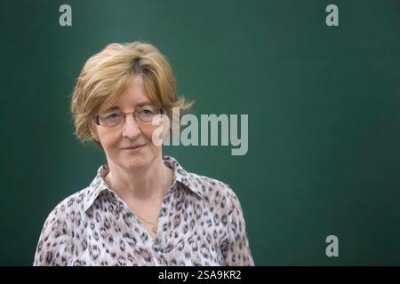 Pat Barker, l'autrice britannica vincitrice del premio Booker, fotografata all'Edinburgh International Book Festival, dove ha parlato della sua trilogia della rigenerazione. Il Festival del libro è stato il più grande evento letterario del mondo e ha visto la partecipazione di scrittori provenienti da tutto il mondo. L'evento del 2007 ha visto la partecipazione di circa 550 scrittori e si è svolto dal 11-27 agosto. Foto Stock