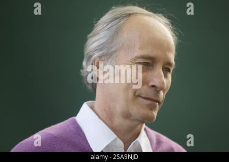 Richard Ford, vincitore del premio Pulitzer, fotografato all'Edinburgh International Book Festival, dove ha parlato del suo straordinario lavoro. Il Festival del libro è stato il più grande evento letterario del mondo e ha visto la partecipazione di scrittori provenienti da tutto il mondo. L'evento del 2007 ha visto la partecipazione di circa 550 scrittori e si è svolto dal 11-27 agosto. Foto Stock