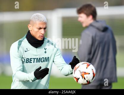 Richarlison di Tottenham Hotspur durante una sessione di allenamento al Tottenham Hotspur Training Centre di Londra. Data foto: Mercoledì 29 gennaio 2025. Foto Stock