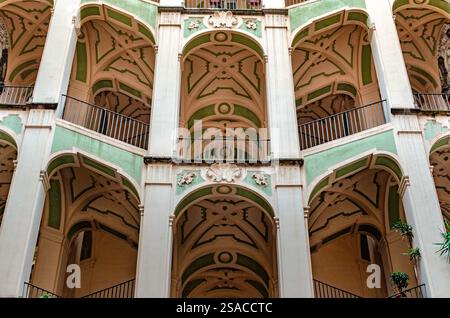 Palazzo dello spagnolo / Palazzo spagnolo a Rione Sanitá, Napoli, Iatly Foto Stock