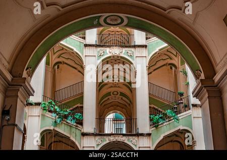 Palazzo dello spagnolo / Palazzo spagnolo a Rione Sanitá, Napoli, Iatly Foto Stock