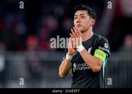 Eindhoven, Paesi Bassi. 29 gennaio 2025. EINDHOVEN, PAESI BASSI - GENNAIO 29: Il Wataru Endo del Liverpool batte durante la fase MD8 della UEFA Champions League 2024/25 tra il PSV Eindhoven e il Liverpool FC al PSV Stadion il 29 gennaio 2025 a Eindhoven, Paesi Bassi. (Foto di René Nijhuis/MB Media) credito: MB Media Solutions/Alamy Live News Foto Stock